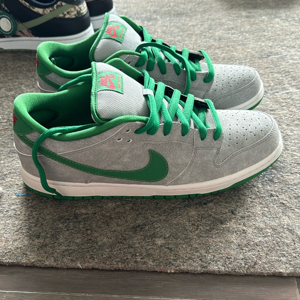 Nike dunk low sb